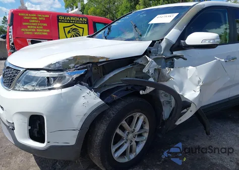 2014 Kia Sorento Lx from USA, damaged, VIN 5XYKT3A65EG526503